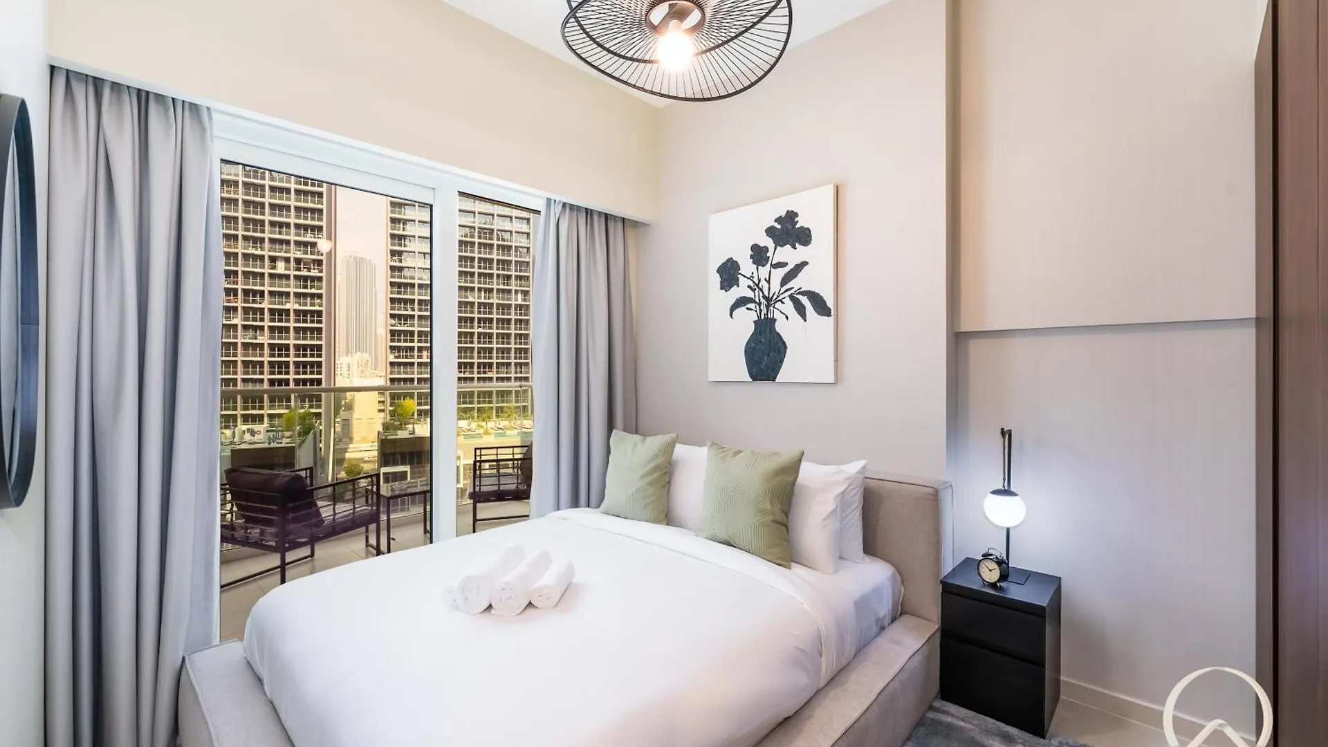 Oraya - Canal-Side Comfort Close Burj Khalifa & Dubai Mall Apartment